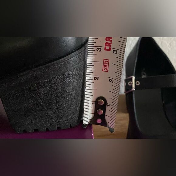 Mary Jane Round Toe Chunky Block Heel Lug Sole Pump Adj. Strap Faux Leather 8.5 - Picture 9 of 9